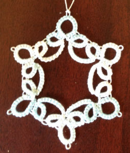 Lovely Old-Fashioned Lace - Tatting 22